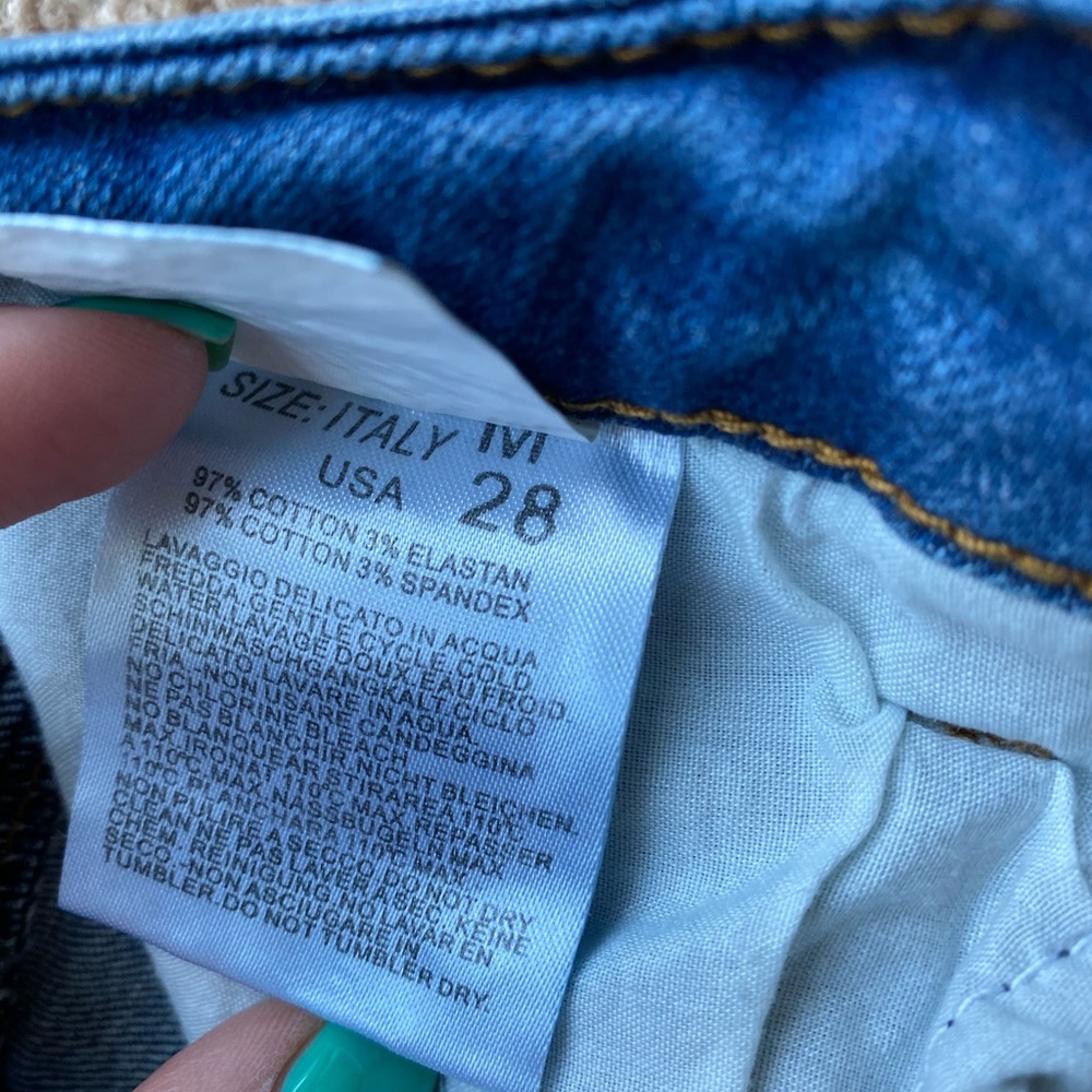 Jean Shorts - Picture 4 of 4